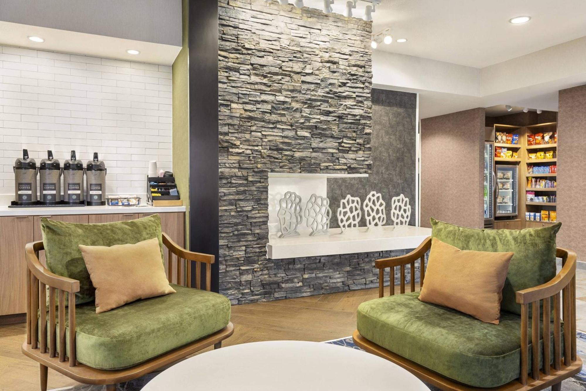 Fairfield Inn By Marriott Tracy Bagian luar foto