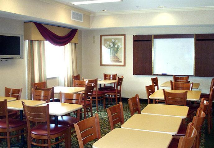Fairfield Inn By Marriott Tracy Bagian luar foto