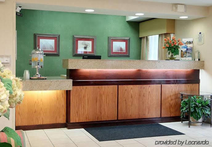 Fairfield Inn By Marriott Tracy Bagian luar foto